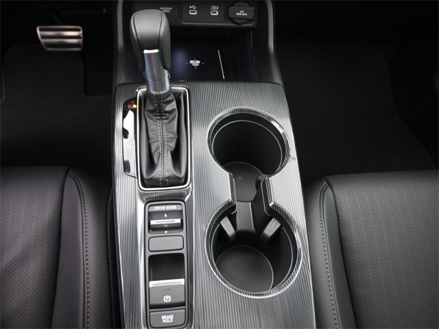 2026 Honda Civic Hybrid Sport Touring photo 4