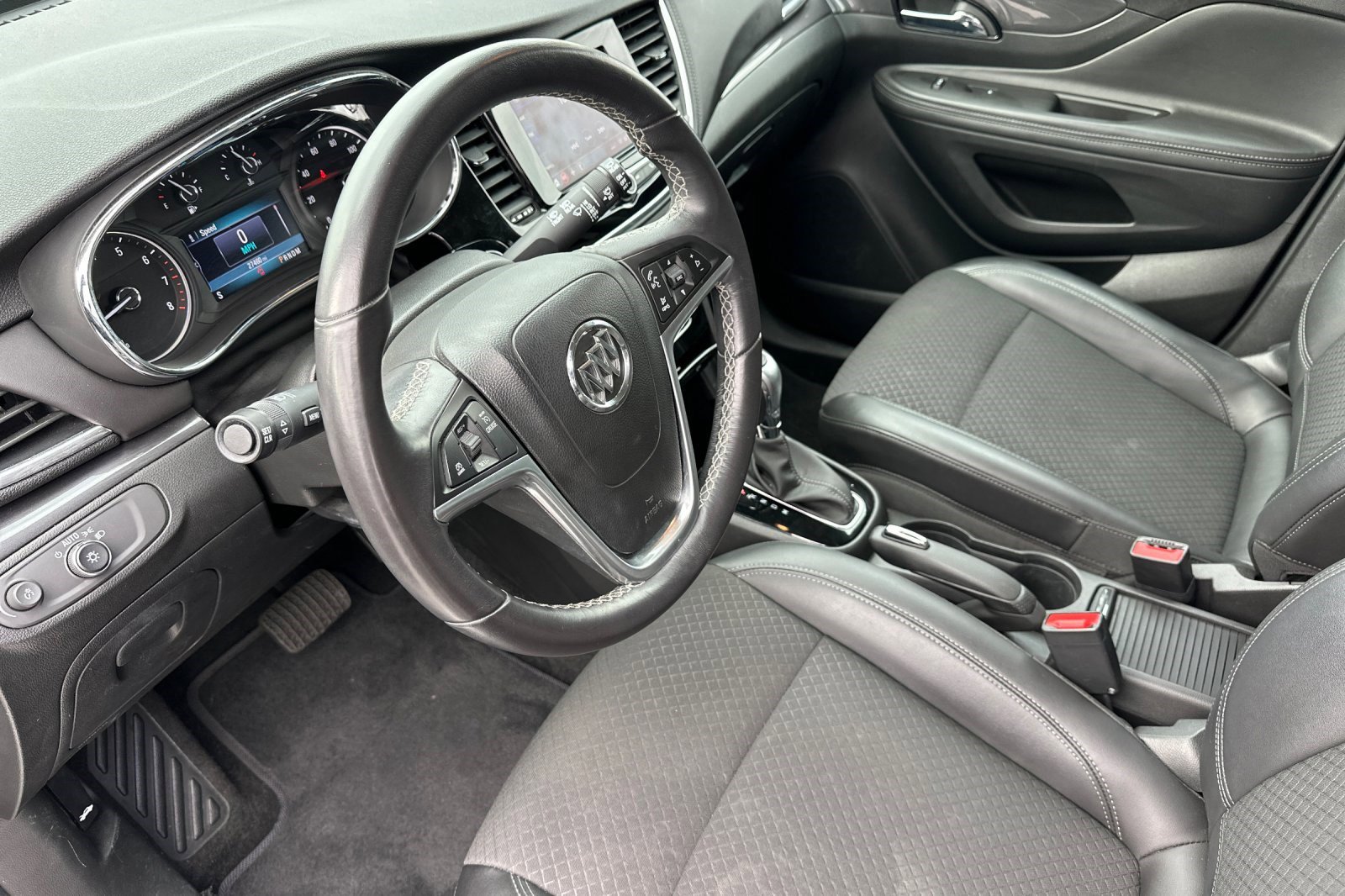 2022 Buick Encore Preferred photo 4