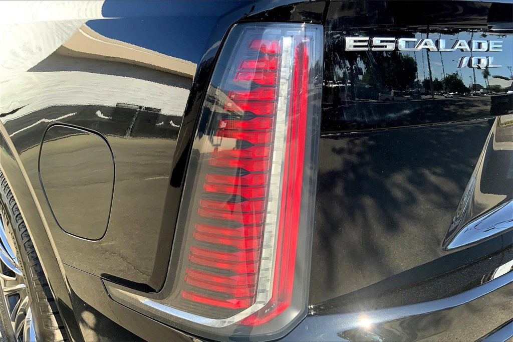 2026 Cadillac Escalade Sport photo 15