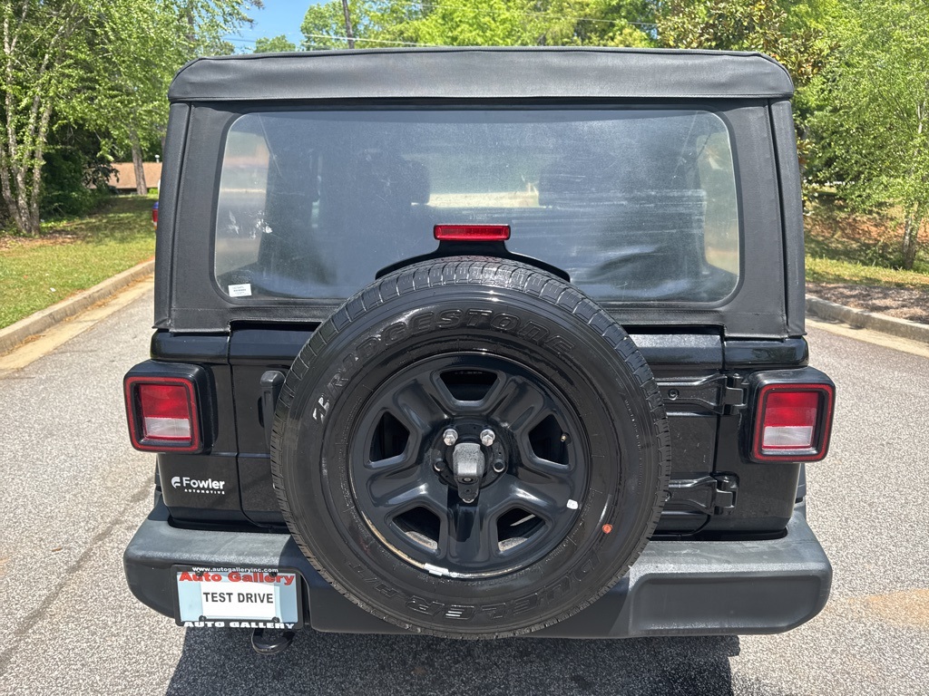 2018 Jeep Wrangler Unlimited Sport photo 4