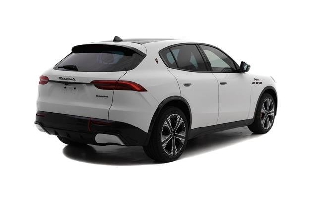2025 Maserati Grecale photo 4