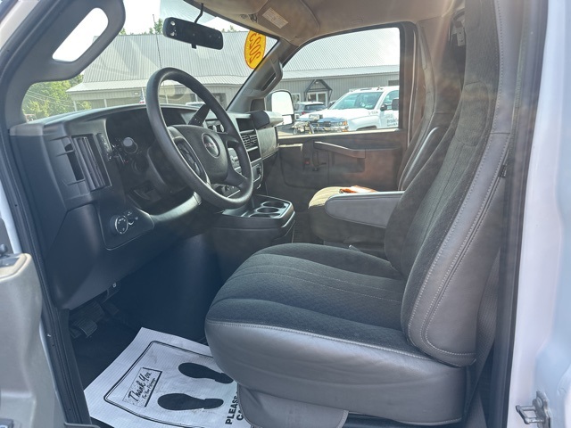 2023 Gmc Savana 2500 Cargo photo 10