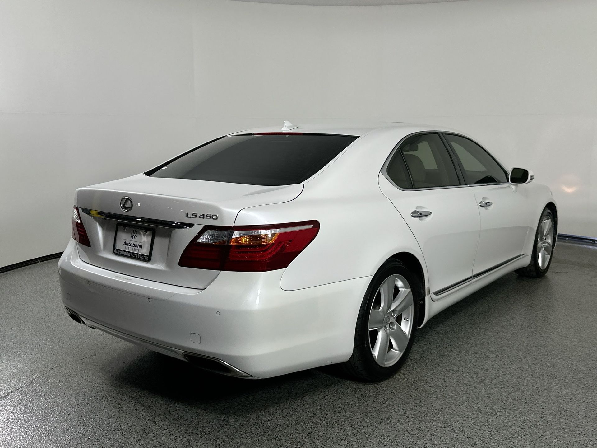 2012 Lexus LS 460 photo 3