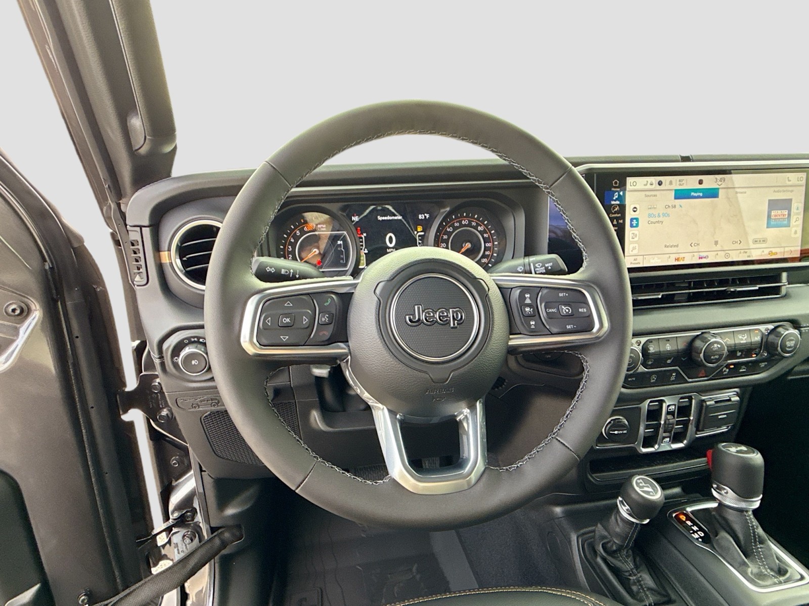 2025 Jeep Wrangler Sahara photo 11