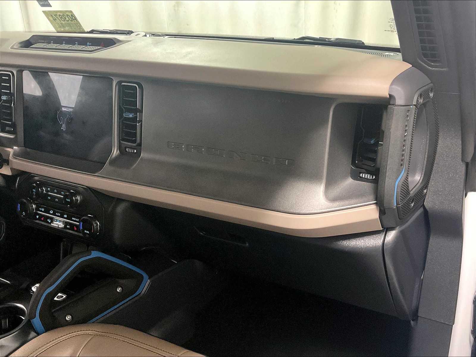 2024 Ford Bronco Wildtrak photo 13