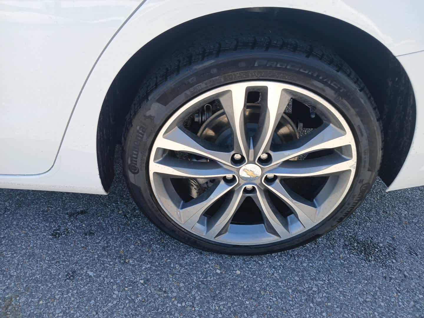 2024 Chevrolet Malibu Premier 2LT photo 5
