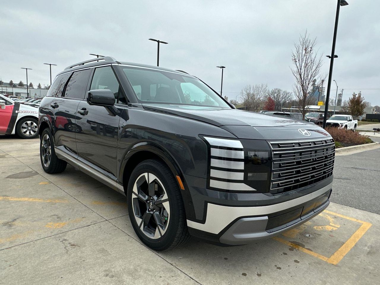 2026 Hyundai Palisade Limited photo 4