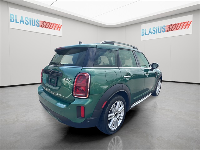 2022 Mini Countryman Oxford Edition photo 2