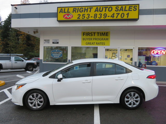 2023 Toyota Corolla LE photo 2