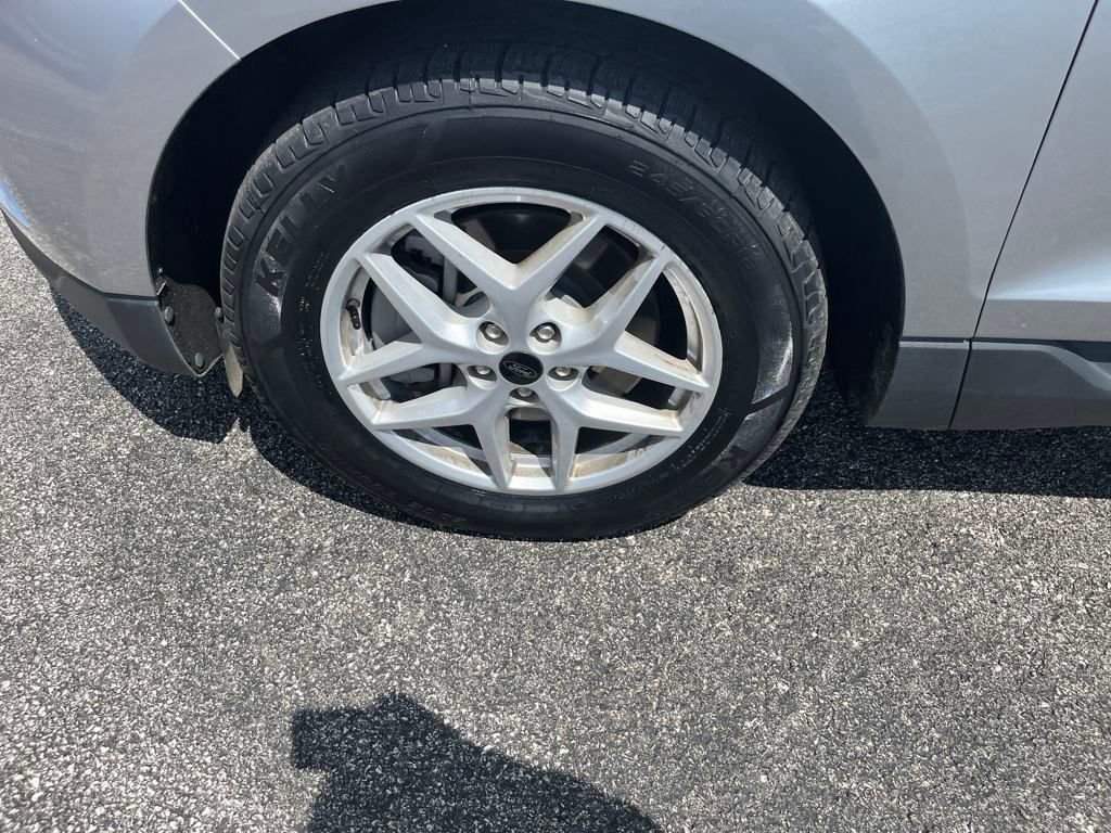 2024 Ford Edge SEL photo 30