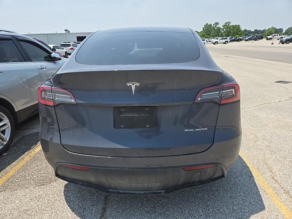 2021 Tesla Model Y Long Range photo 3