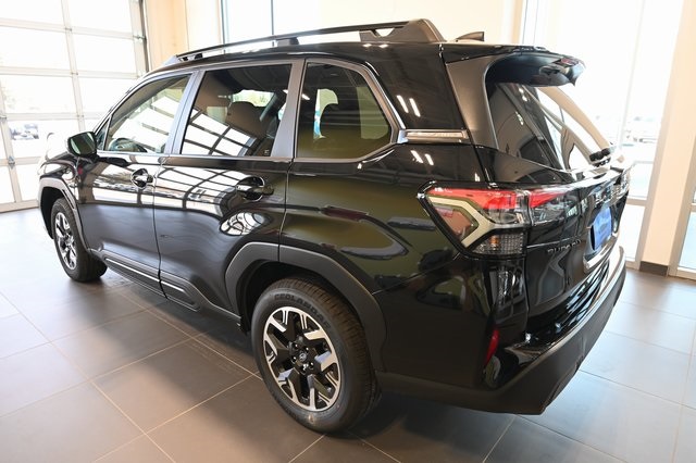 2026 Subaru Forester Premium Base photo 2
