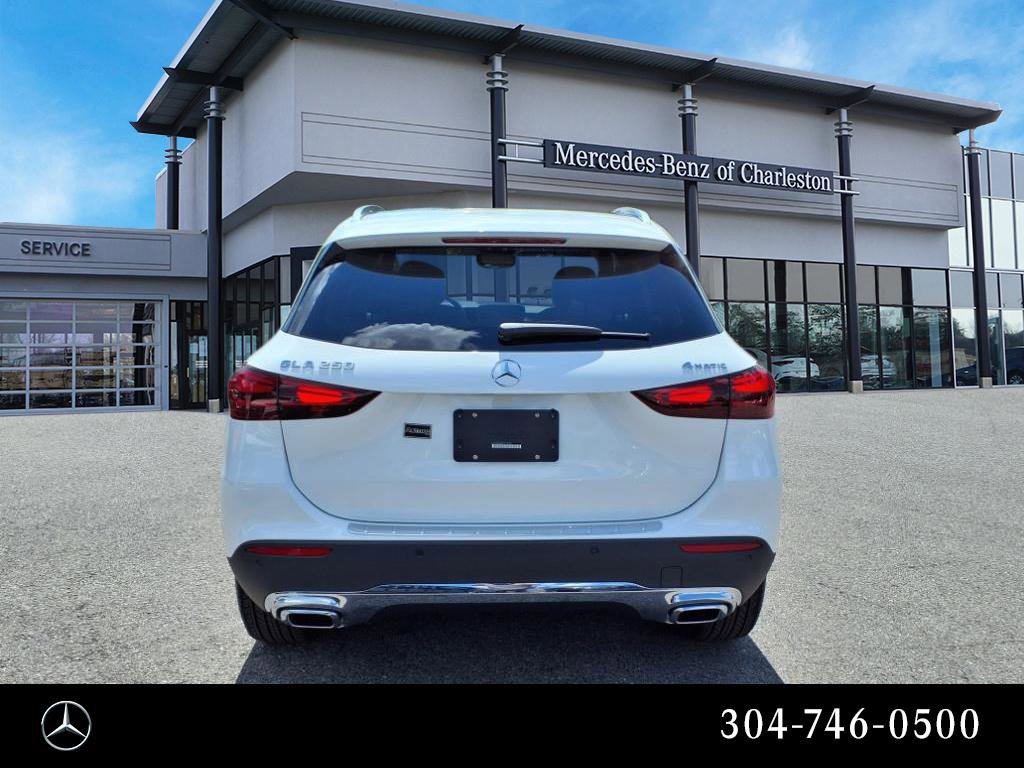 2026 Mercedes Benz GLA 250 4MATIC photo 3