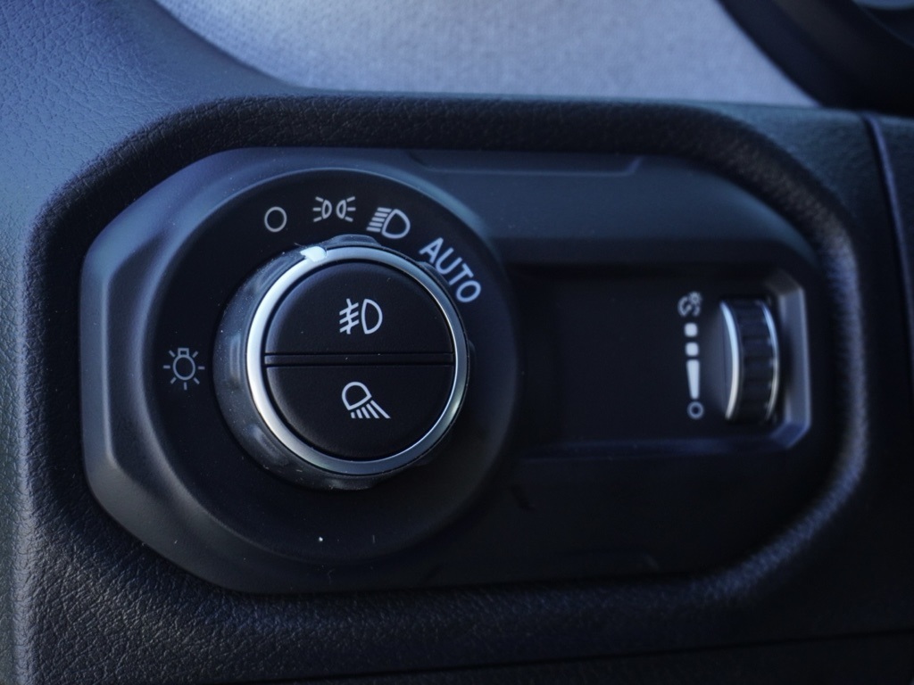 2025 Jeep Gladiator Sport photo 13
