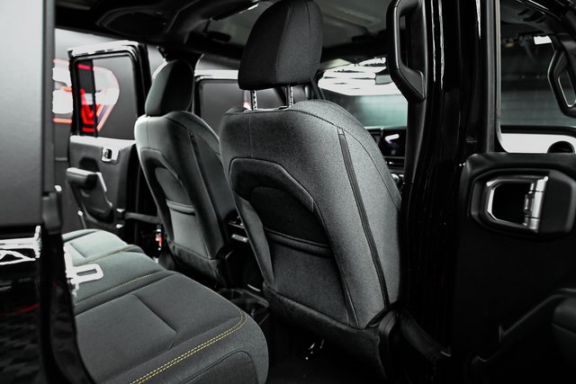 2025 Jeep Wrangler Sport S photo 14