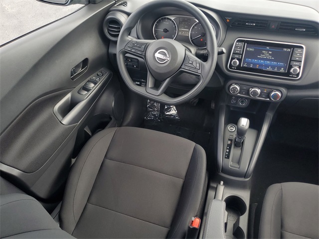 2025 Nissan Kicks Play S photo 8