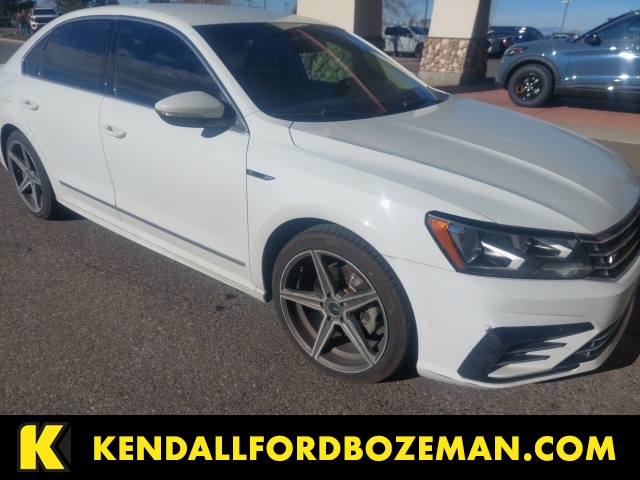 2017 Volkswagen Passat R-Line