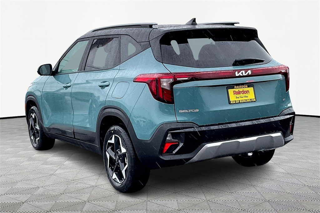 2025 Kia Seltos S photo 2