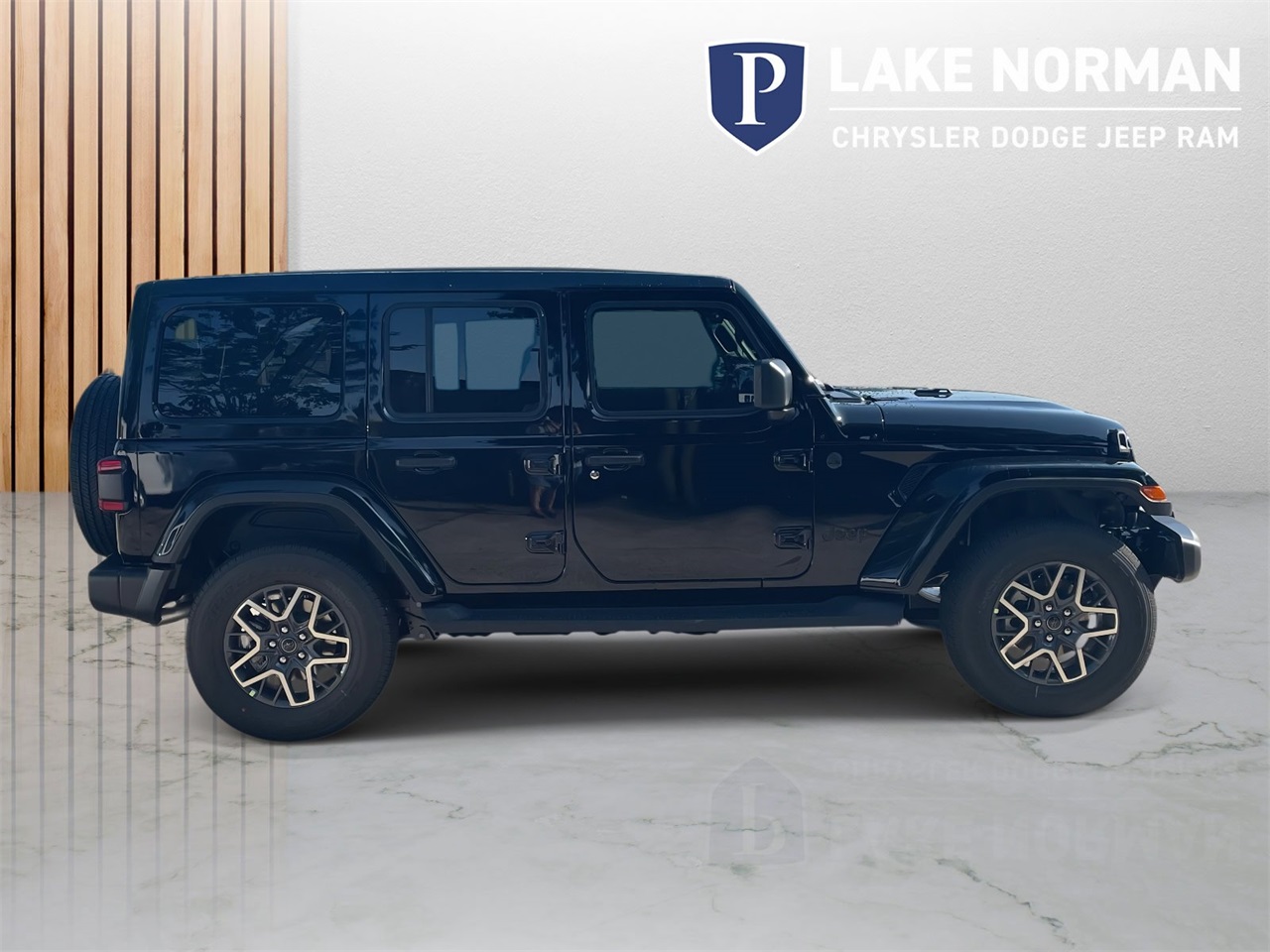2025 Jeep Wrangler Sahara photo 9