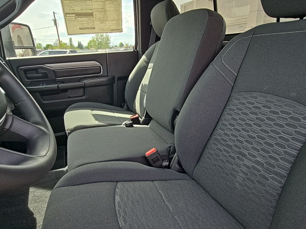 2025 Ram 2500 Tradesman photo 15