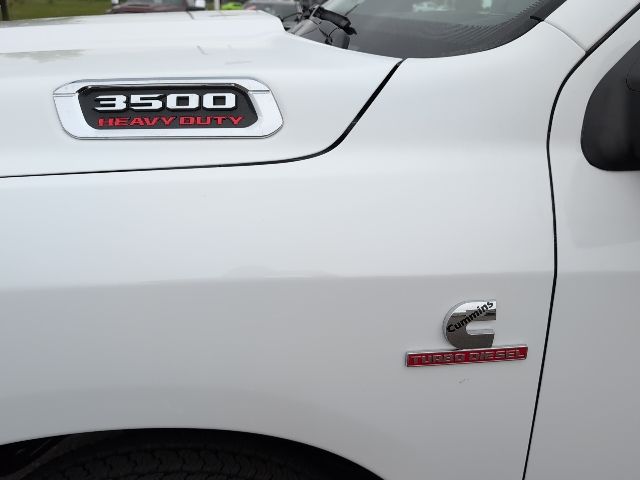 2025 Ram 3500 Tradesman photo 11