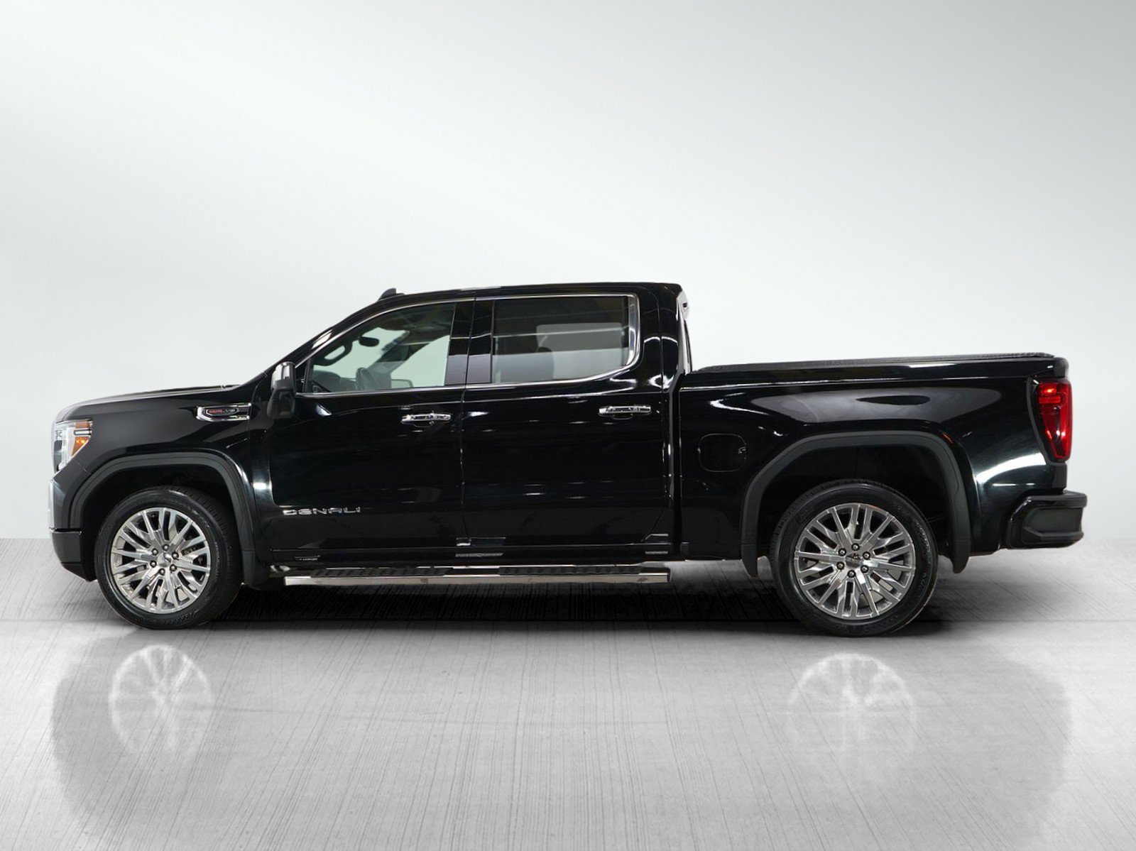 Used 2019 GMC Sierra 1500 Denali Denali with VIN 1GTU9FEL9KZ106734 for sale in Minneapolis, Minnesota