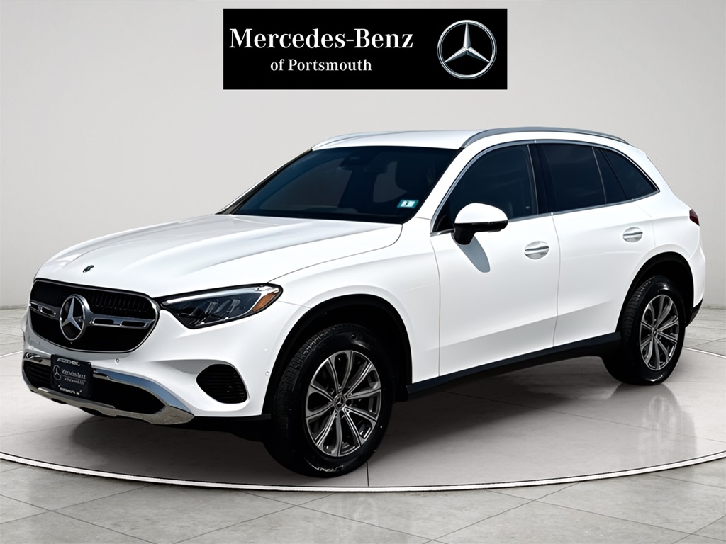 2025 Mercedes-Benz GLC Base's photo