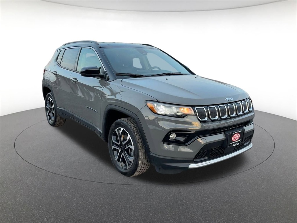 2022 Jeep Compass Limited's photo