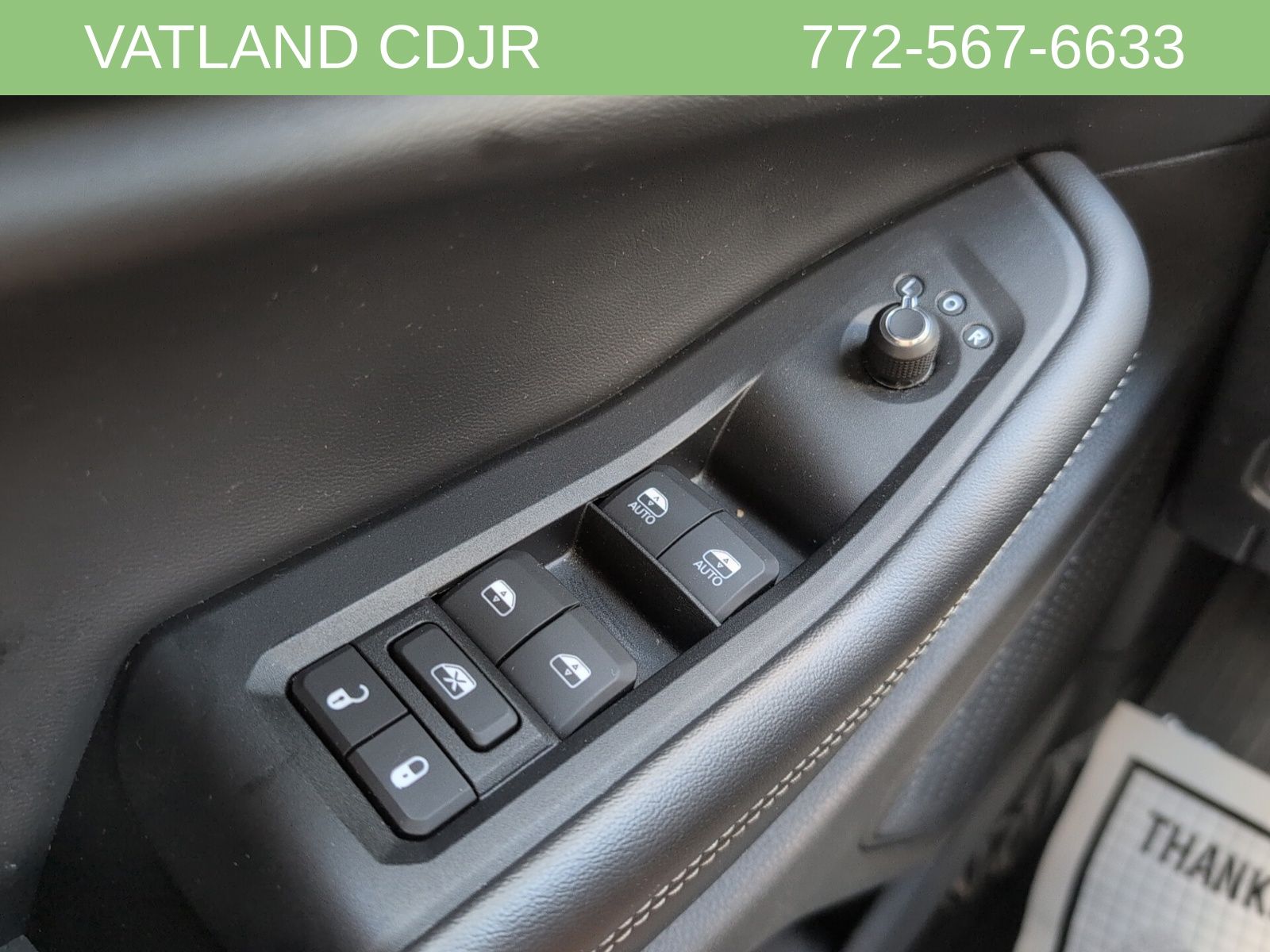2023 Jeep Grand Cherokee Limited photo 12