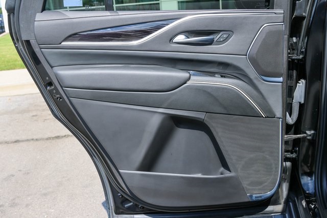 Used 2023 Black Cadillac Sport image 17