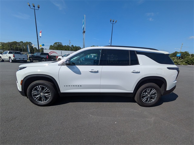 2025 Chevrolet Traverse photo 6