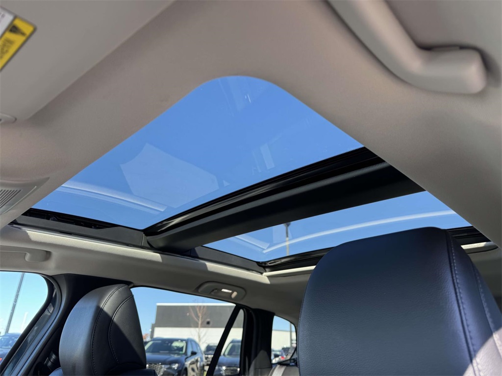 2025 Mazda CX-50 Premium photo 3