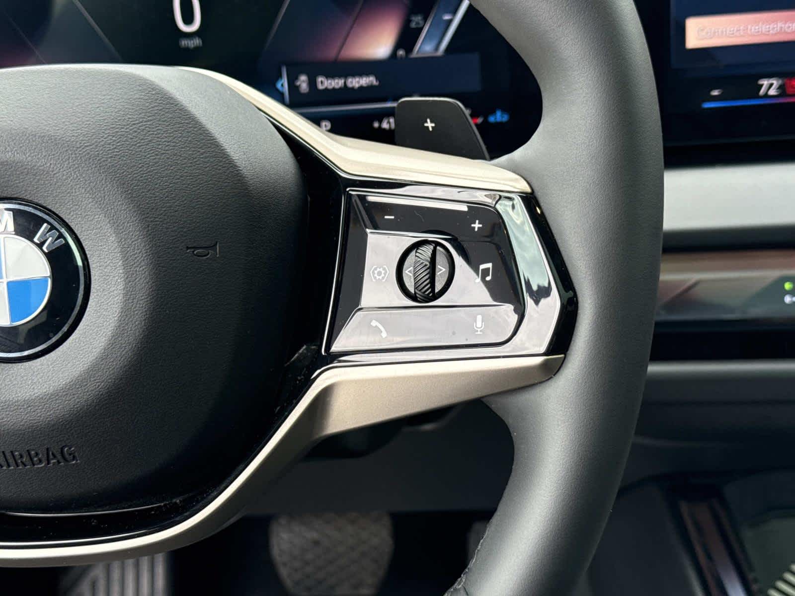 2025 BMW X3 30 - Photo 24