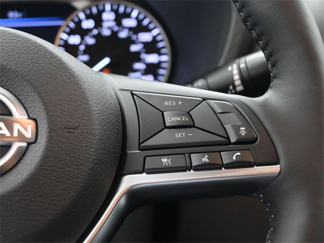 2025 Nissan Sentra SV photo 2