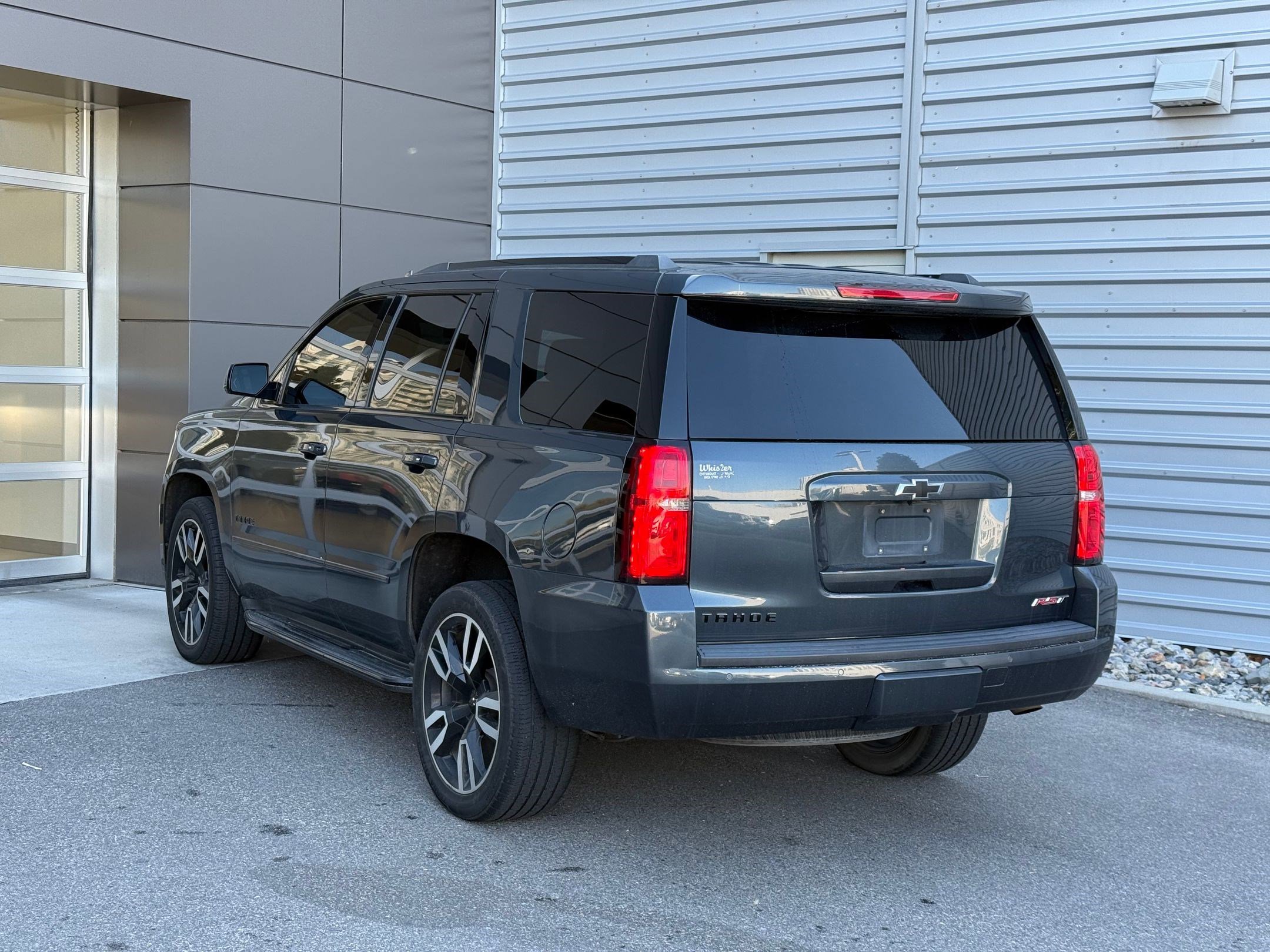 2020 Chevrolet Tahoe Premier photo 3