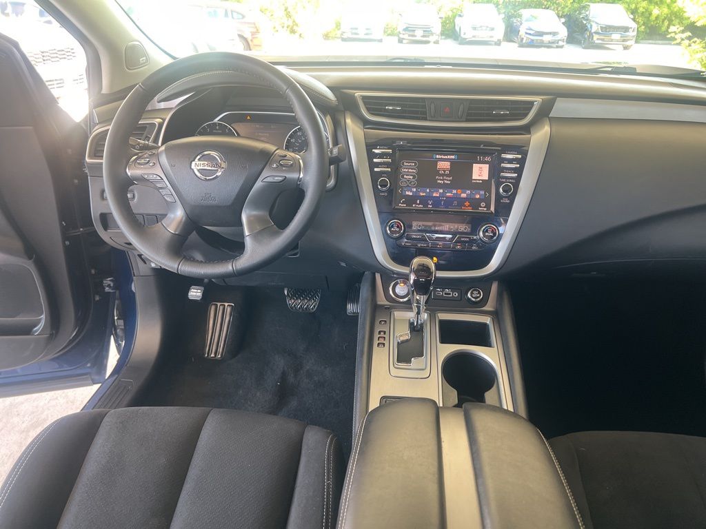 2019 Nissan Murano SV photo 18