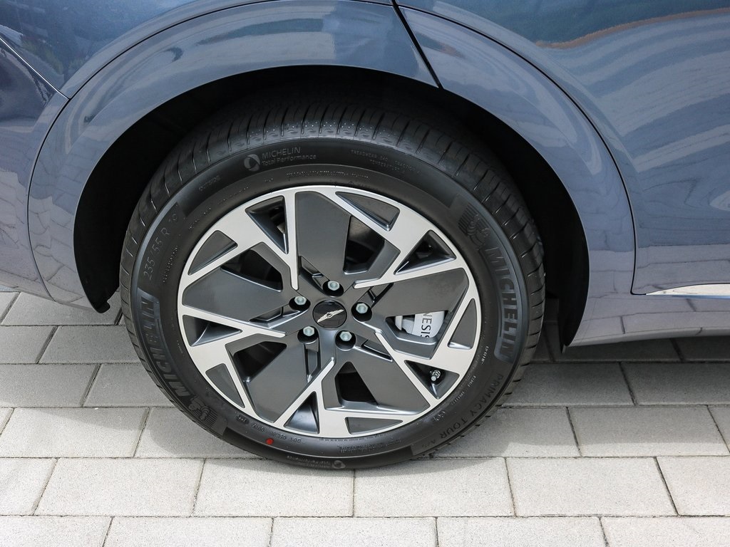 2026 Genesis Electrified GV70 photo 10