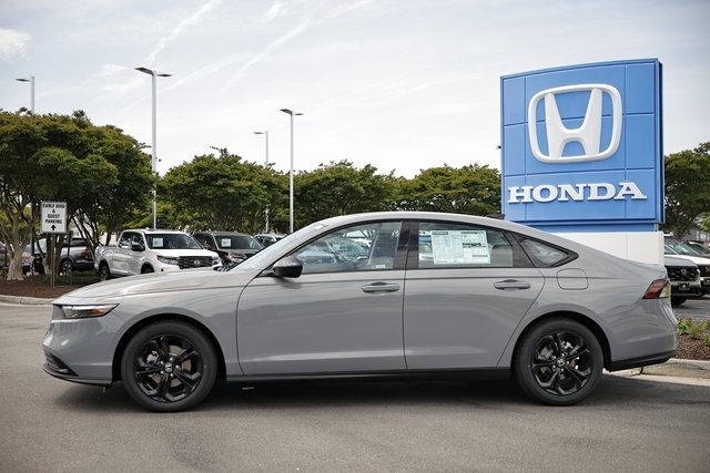 2025 Honda Accord SE photo 4