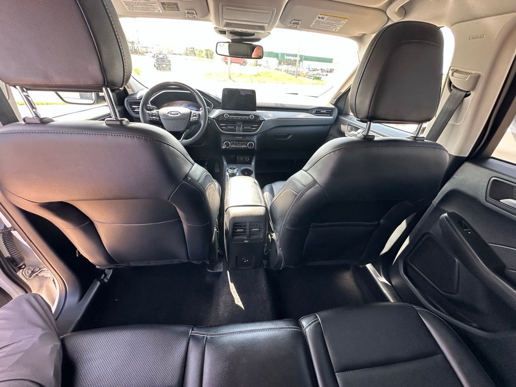 2022 Ford Escape Titanium photo 24