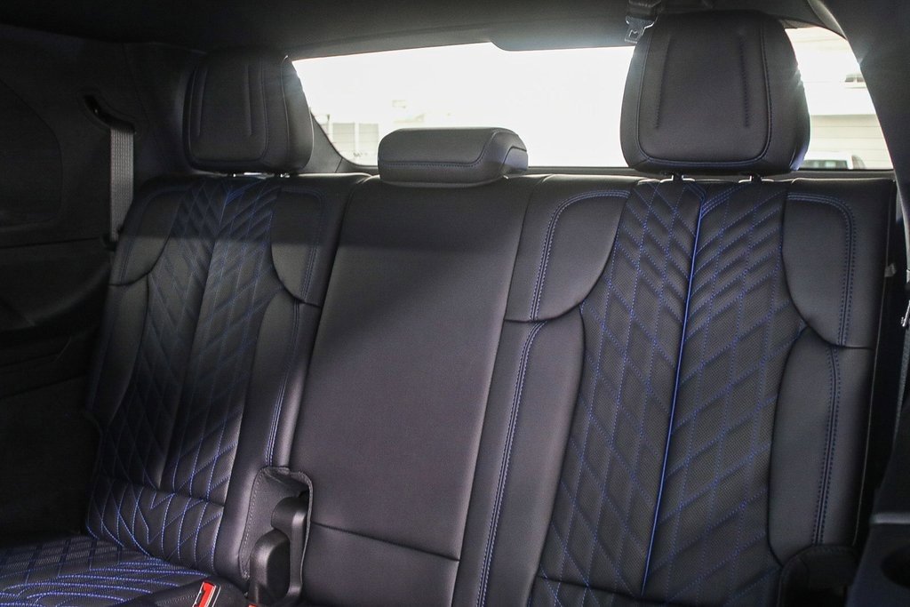 2026 Cadillac Escalade IQ Luxury photo 13