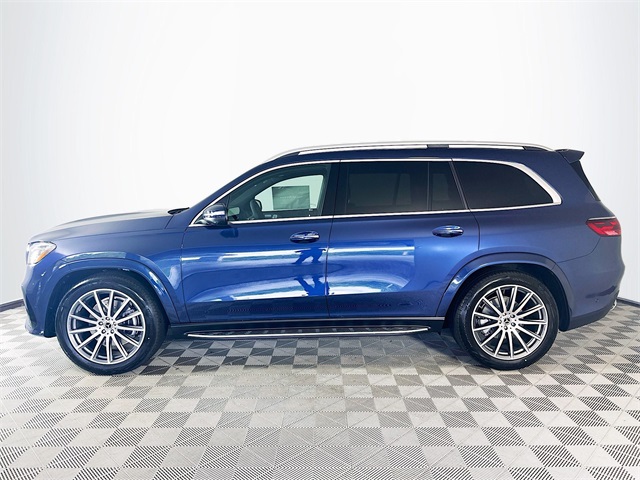 2026 Mercedes Benz GLS 450 4MATIC photo 3