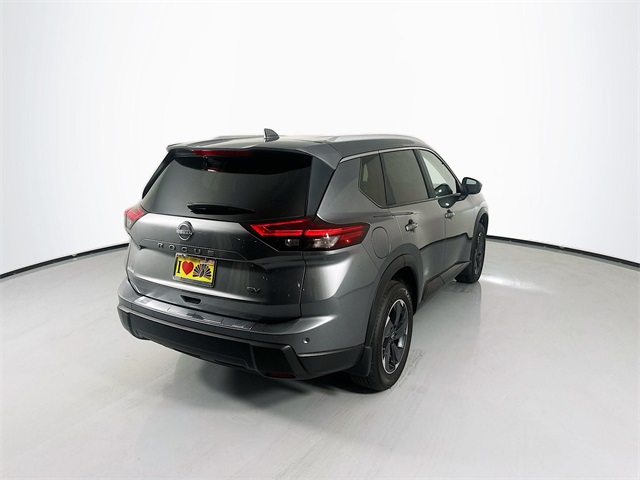 2024 Nissan Rogue SV photo 7