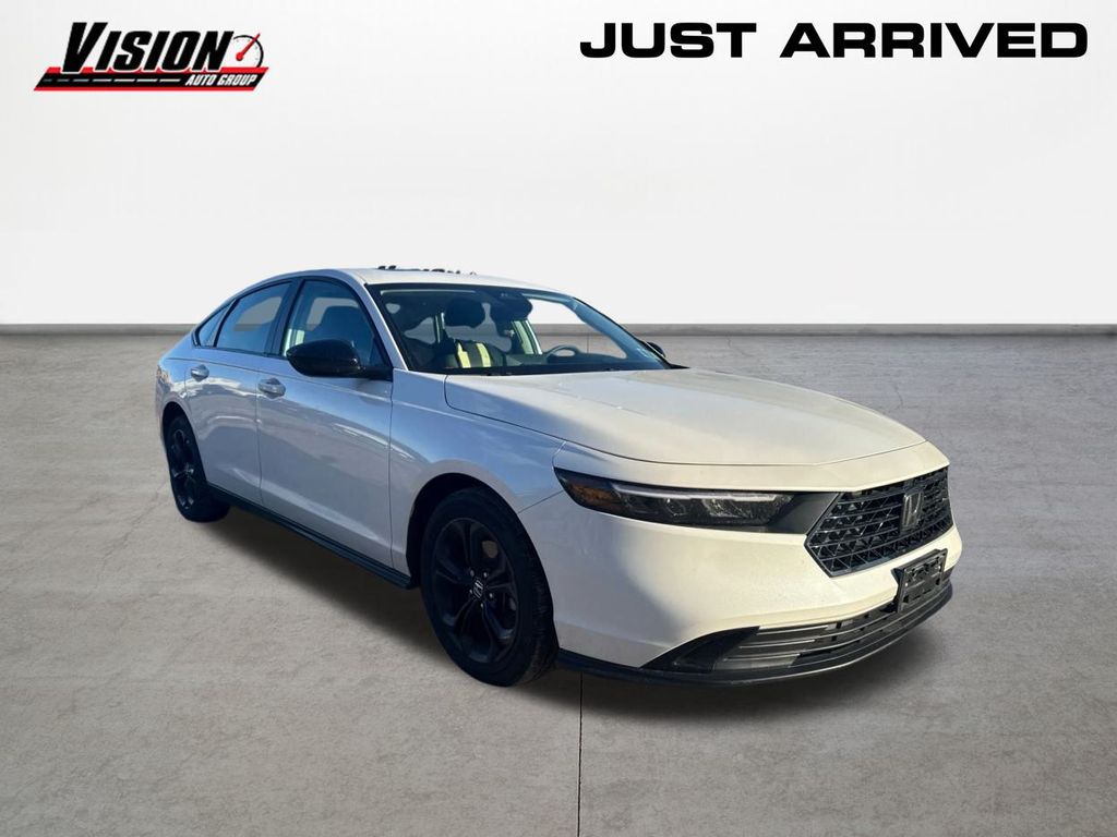 2025 Honda Accord SE photo 3