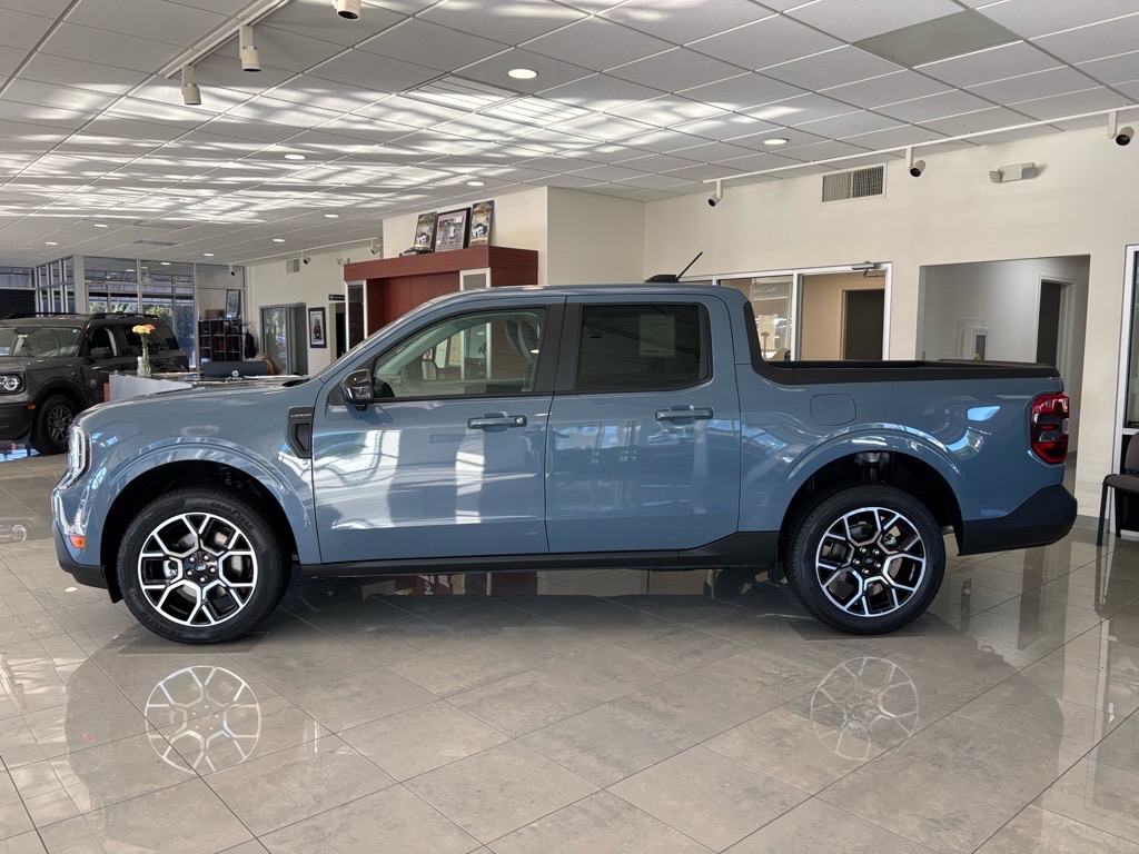 2025 Ford Maverick Lariat photo 3