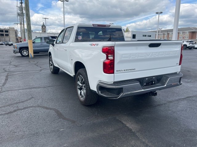 2024 Chevrolet Silverado 1500 LT photo 2
