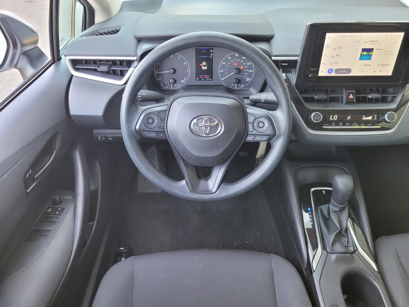 2024 Toyota Corolla LE photo 11
