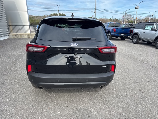 2025 Ford Escape ST-Line photo 4