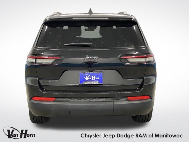 2025 Jeep Grand Cherokee Altitude photo 12