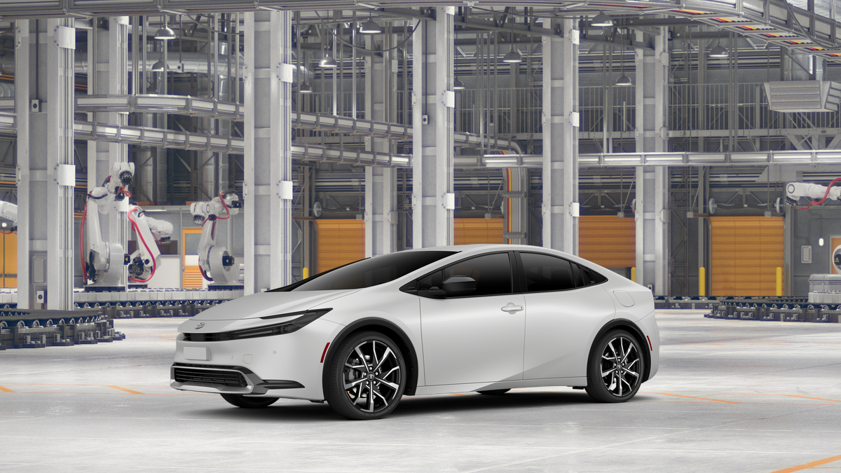 2026 Toyota Prius Plug-in Hybrid XSE photo 2