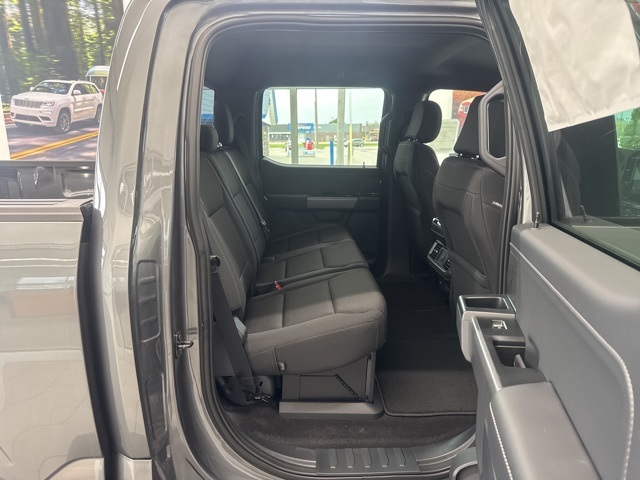 2025 Ford F-150 XLT photo 48